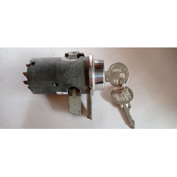 ARRAQUE FIAT 1600 /125  CON ZOCALO C/LLAVE